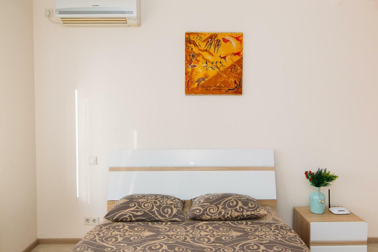 Luxury Studio Apart-Hotel In Centre 2 Room Sumy Exterior foto