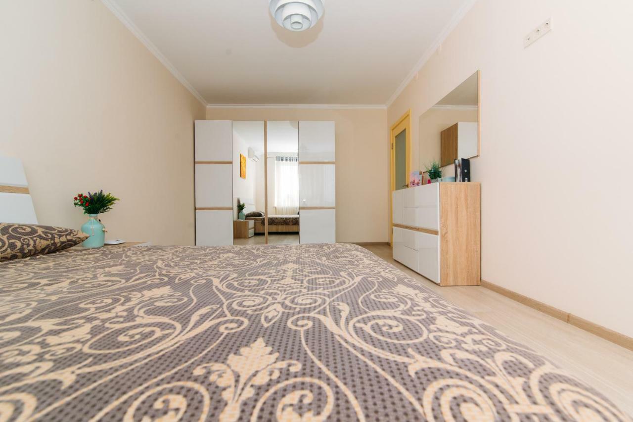 Luxury Studio Apart-Hotel In Centre 2 Room Sumy Exterior foto
