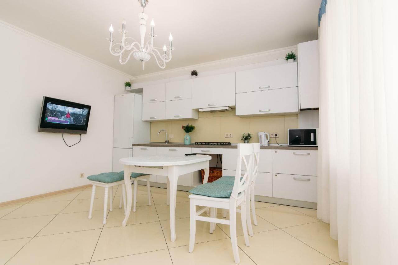 Luxury Studio Apart-Hotel In Centre 2 Room Sumy Exterior foto