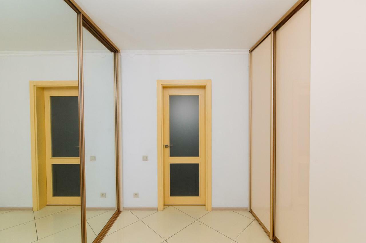 Luxury Studio Apart-Hotel In Centre 2 Room Sumy Exterior foto