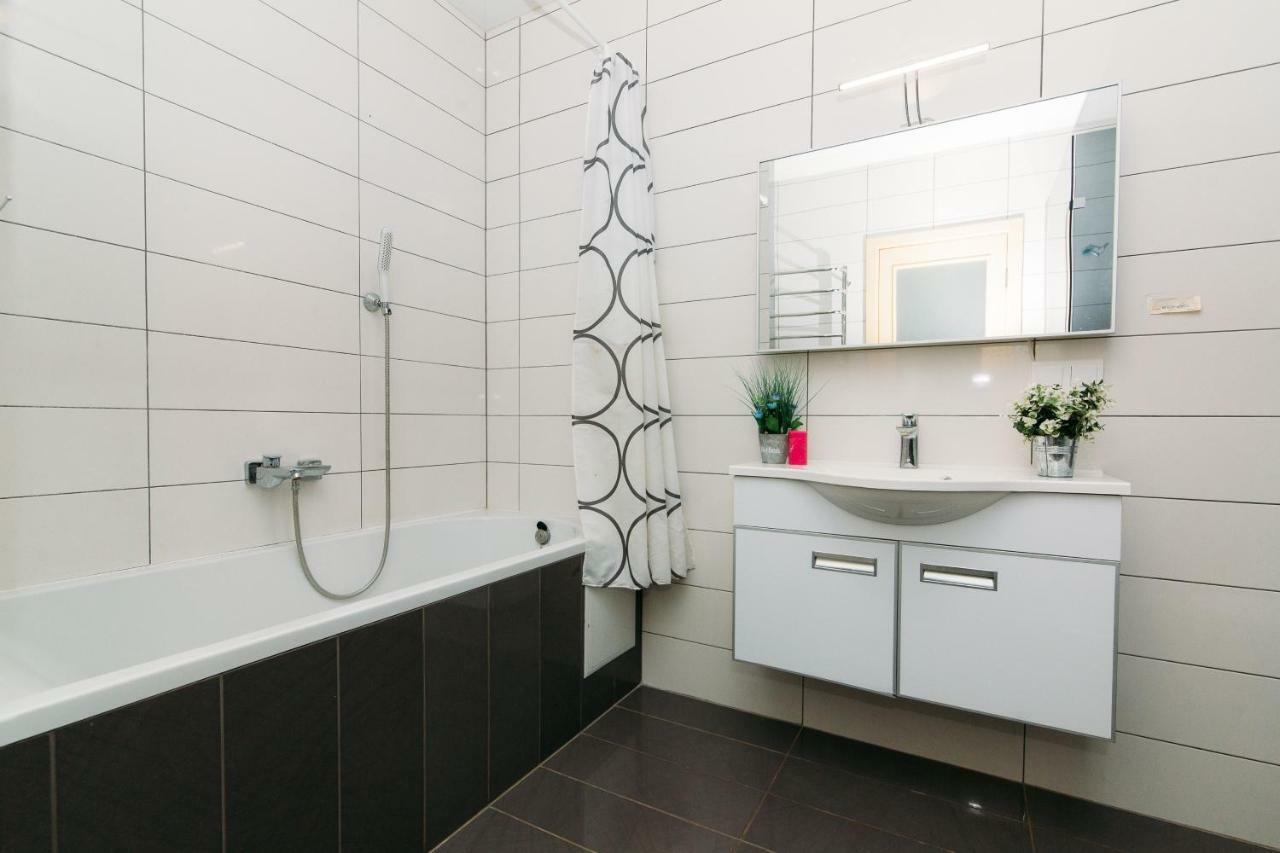 Luxury Studio Apart-Hotel In Centre 2 Room Sumy Exterior foto