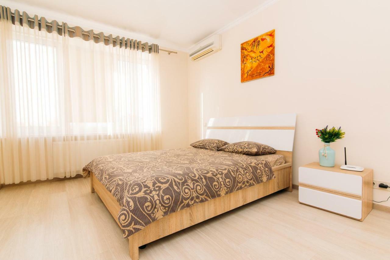 Luxury Studio Apart-Hotel In Centre 2 Room Sumy Exterior foto